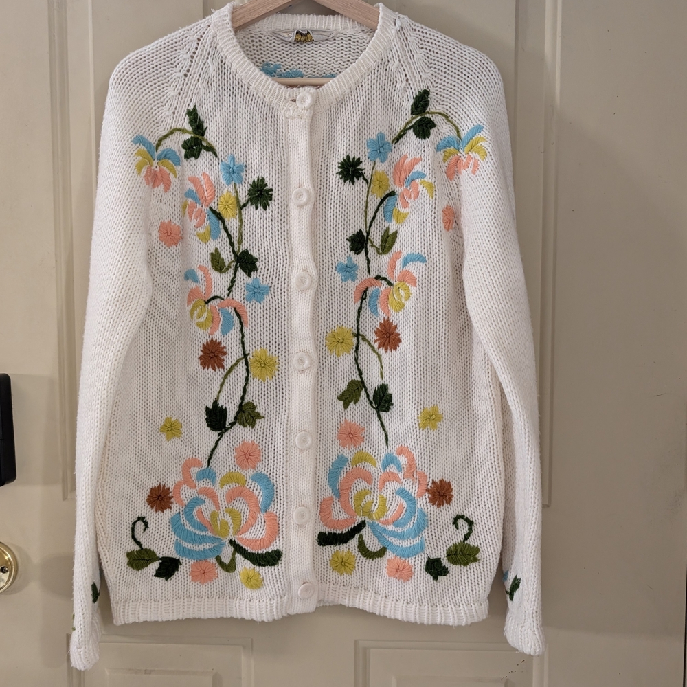Vintage 60s 70s Embroidered Floral Cardigan Cottagecore Knit Sweater